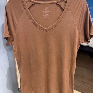 Women's V-Neck Short Sleeve Top - Brown